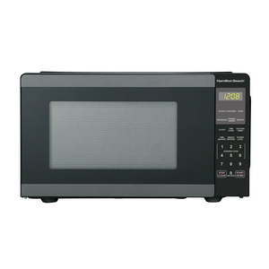 lot 21513 image: Hamilton Beach 0.9 Cu ft Countertop Microwave Oven  900 Watts  Black Stainless Steel - Retail $72