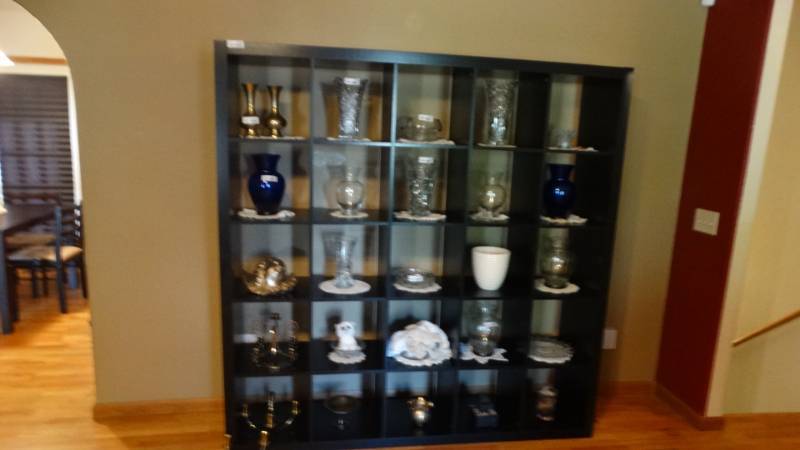 lot 1743 image: Large shelf.