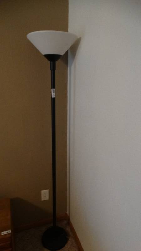 lot 1752 image: Floor lamp.