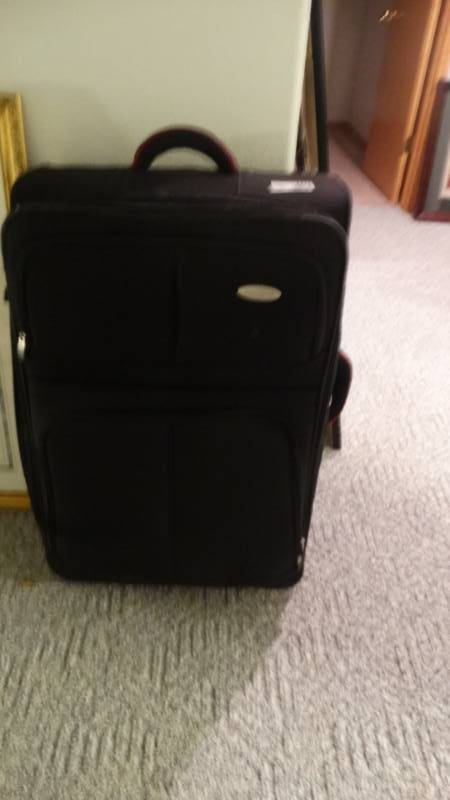 lot 1775 image: Large luggage.