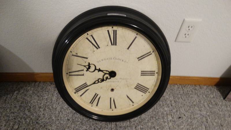 lot 1794 image: Wall clock.