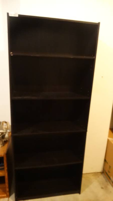 lot 1800 image: Book shelf.