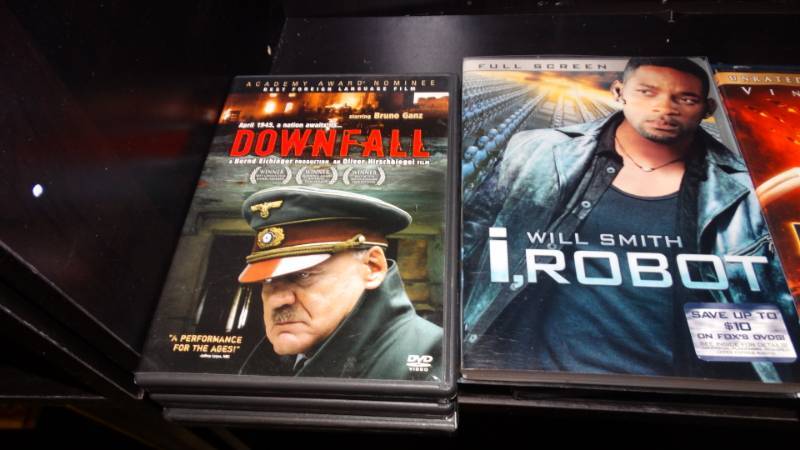 lot 1803 image: Assorted 30 DVDS.
