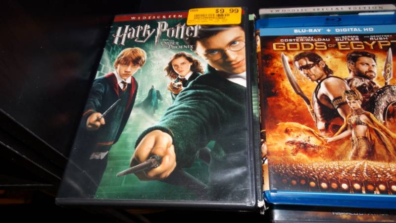 lot 1804 image: Assorted 30 DVDS.