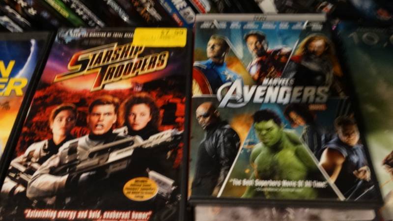 lot 1806 image: Assorted 30 DVDS.