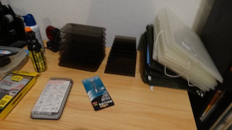 lot 1823 image: Lot of office supplies.