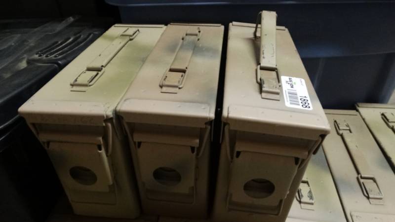 lot 1868 image: 3 Small ammo boxes.