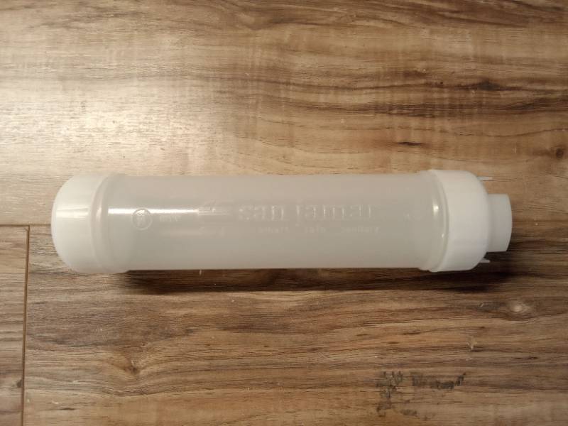 lot 8089 image: Pack Of 12 - san jamar smart safe sanitary 16 oz tube - Retail $50