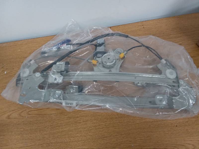 lot 6286 image: Electric Power Window Lift Regulator
