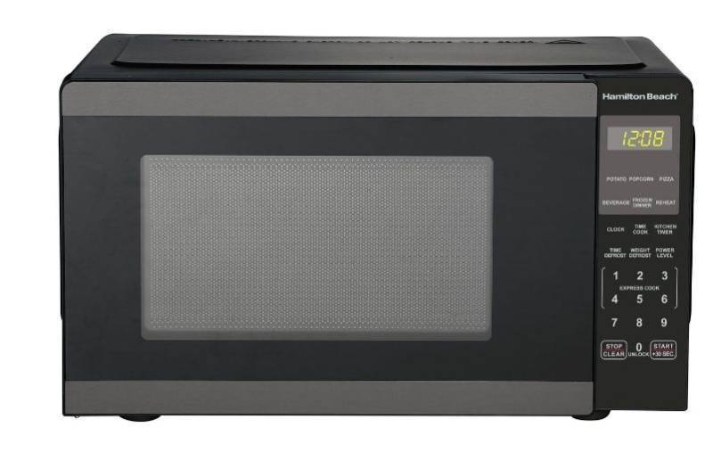 lot 16138 image: Hamilton Beach HB8436127995-02 0.9 Cu Ft Countertop Microwave Oven 900 Watts - Retail $72