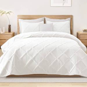 lot 20373 image: Exclusivo Mezcla Quilts Queen Size - White Quilt Set Bedspread with 2 Pillow Shams, Modern Bedding Set with Striped Pattern, Soft Lightweight Bedspreads Queen Size for All Seasons