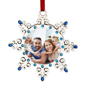 lot 8353 image: Joiedomi Christmas Photo Ornament, Snowflake Tree Decoration Photo Frame Family Ornaments with Blue Gems for Christmas Decorations, House warmings