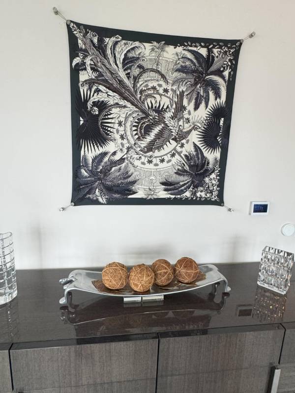 lot 14339 image: Frameless Artworks Hanging System Stainless Steel