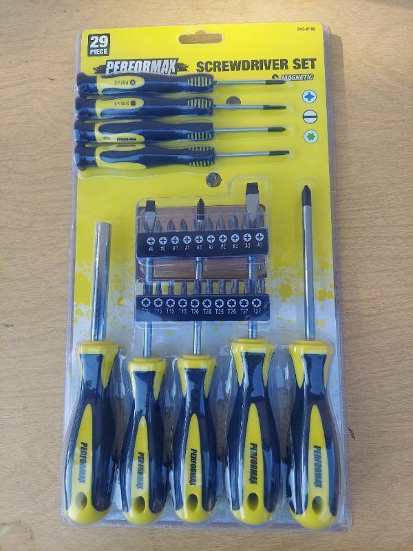 lot 5024 image: Performax screwdriver set
