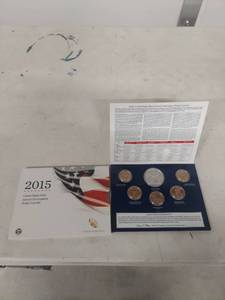 lot 3353 image: 2015 US Mint Annual Uncirculated Dollar Coin Set - Includes Silver American Eagle