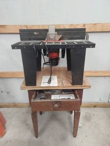 lot 3371 image: Sears Craftsman Industrial Router and Table
