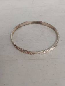 lot 3380 image: Sterling Silver Floral Pattern bracelet
