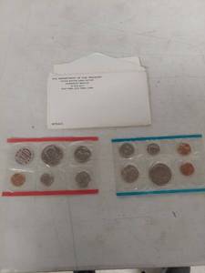 lot 3406 image: 1972 U.S. Mint Uncirculated Coin Set