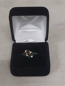 lot 3450 image: Emerald and Clear Ring in Box