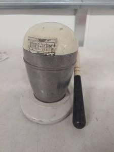 lot 3479 image: Juice-King Manual Citrus Juicer