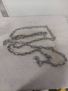 lot 3484 image: Heavy Duty Steel Chain with Hooks 12 ft