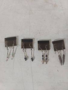 lot 3495 image: Earring Collection