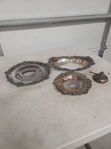 lot 3587 image: Ornate Silver Plated Serving Plates Set