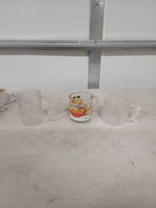 lot 3590 image: Batman, Garfield And Flintstones Glass Mug Collection