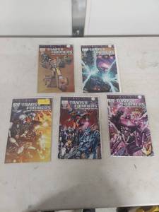 lot 3616 image: Transformers More Than Meets The Eye IDW Comics Set