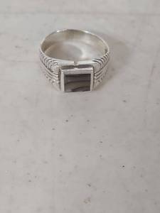 lot 3639 image: Sterling Silver Black Onyx Ring - Marked .925