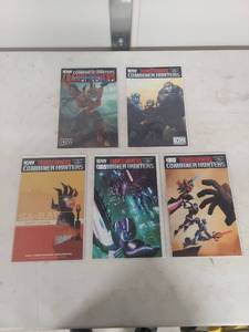 lot 3642 image: IDW Transformers Combiner Hunters Convention Edition Comic Set