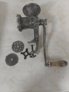 lot 1020 image: Griswold Meat Grinder with Plates