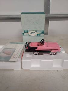lot 3954 image: 1950s Pink Kiddie Car Cadillac Model Car