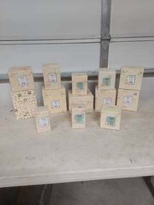 lot 4014 image: Cherished Teddies Figurine Collection 1996-1997