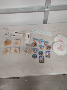 lot 4016 image: Cherished Teddies Collectibles Bundle