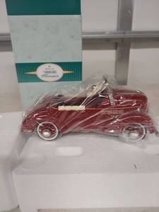 lot 4024 image: 1941 Garton Roadster Kiddie Car - Hallmark Limited Edition