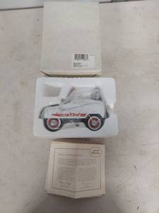lot 4026 image: Murray Fire Chief Kiddie Car by Hallmark