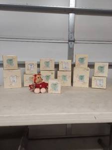 lot 4032 image: Cherished Teddies Collection