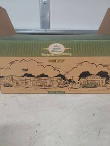 lot 4039 image: Hallmark Kiddie Car Corner Drive-In Limited Edition Display