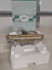 lot 4044 image: 1956 Murray Golden Eagle Limited Edition Pedal Car