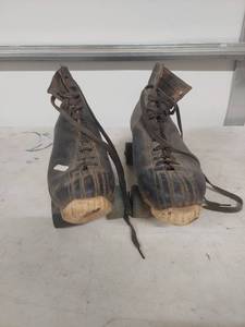 lot 4050 image: 1950s Chicago Roller Skates