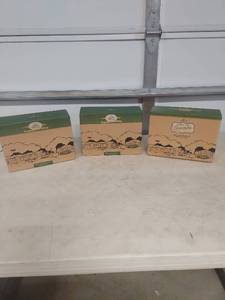 lot 4059 image: 1999 Hallmark Kiddie Car Classics Corner Collection - Bills Boards Series #3