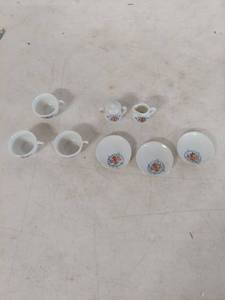 lot 4062 image: Occupied Japan Miniature Tea Set with Floral Design