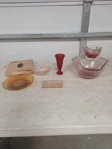 lot 4091 image: Mixed glassware