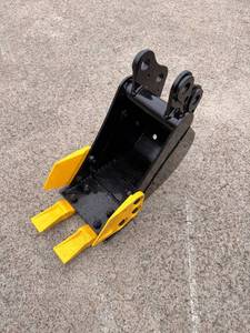 lot 5201 image: (ZJ12-20) ZJG&nbsp- Mini Excavator Bucket - Unused
