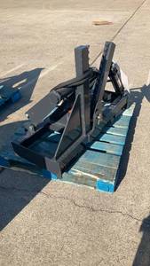 lot 5289 image: TP2-13-08D - LandHonor Skid Steer Tree Puller - Unused