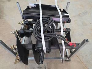 lot 2493 image: Starvox VOX-ASA Mini Skid Steer Auger with 3 Drill Bits