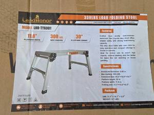 lot 2762 image: Landhonor 330lbs Capacity Folding Work Platform Stool