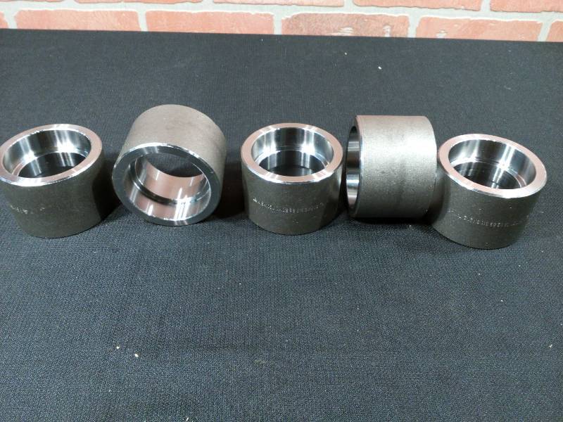 lot 51 image: 3M 2-12 Coupling Socket Welds ASA105N  0289B16