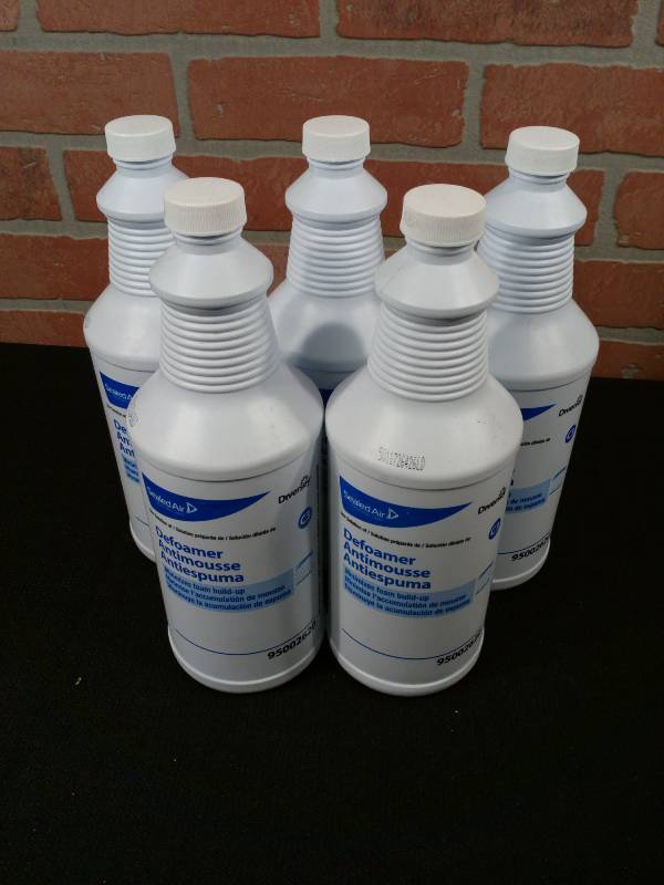 lot 60 image: Sealed Air Diversey Liquid Defoamer For Carpet Cleaner C3